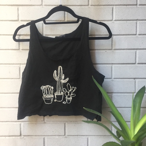 Brandy Melville Tops - RARE - BRANDY MELVILLE CACTUS TOP 🌿